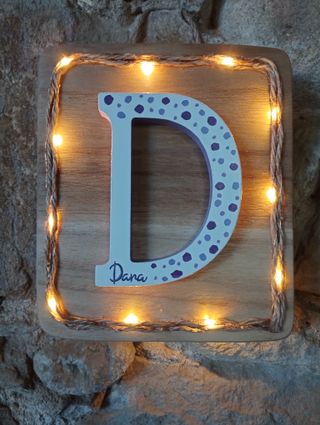 Letra decorativa personalizada de madera