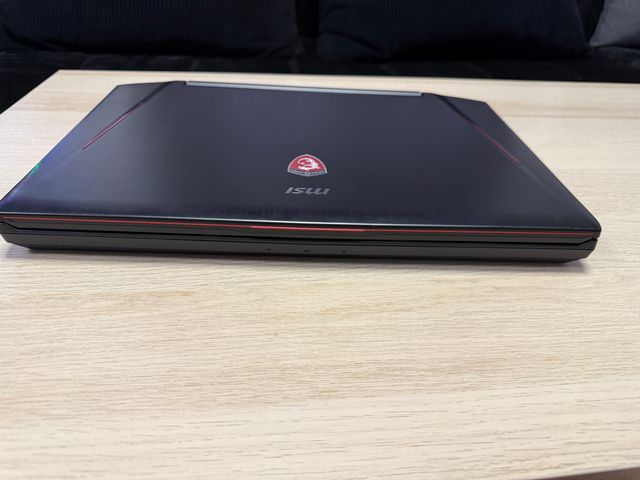 MSI GT80S 6QE Titan SLI NVIDIA COMO NUEVO!