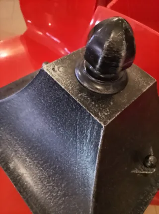 Lanterna da birreria in metallo e vetro