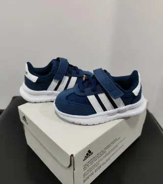 Adidas Sapatilhas Criança Tamanho 20 novas