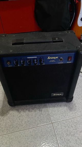 Bajo Eléctrico Storm Sunburst