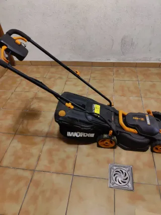Cortacésped Eléctrico Worx WG779E.1