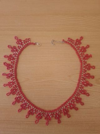 Collar largo abalorios morados y plateados