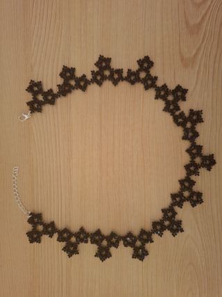 Collar largo abalorios morados y plateados