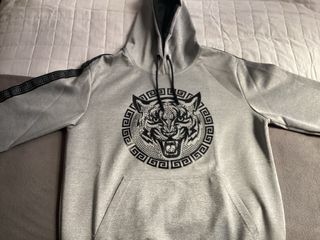 Sudadera con capucha y estampado de tigre