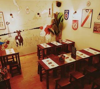 Mobiliario Hostelería: Mesas, Sillas y Taburetes