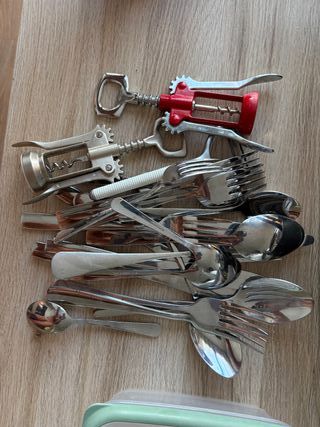 Lote Cocina: Ollas, Vajilla, Cubiertos