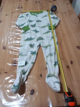 Pijamas para niños 3-4 años  con pies