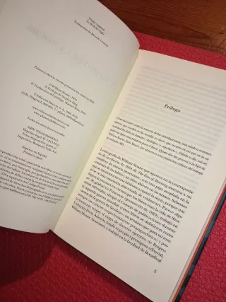 ❗️Nuevo: El tiempo de la noche, Sloane; Minotauro.