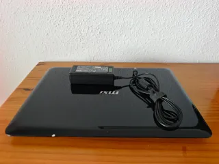 Lote notebook Apple MacBook Air, Sharp, MSI