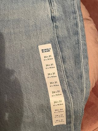 vaqueros Uniqlo nuevos con etiqueta 36/38