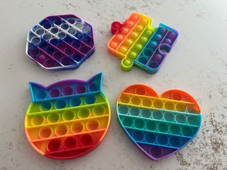 Pack 4 Juguetes Antiestrés Goma