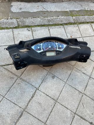 Despiece Yamaha Xmax 250 (2006)