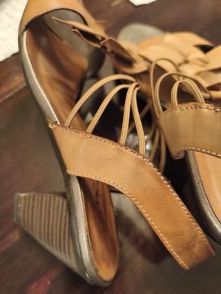 Sandalias con tacon Hispanitas 39