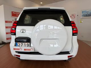 Toyota Land Cruiser 150 2020