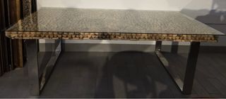 Mesa comedor cristal y metal ratán