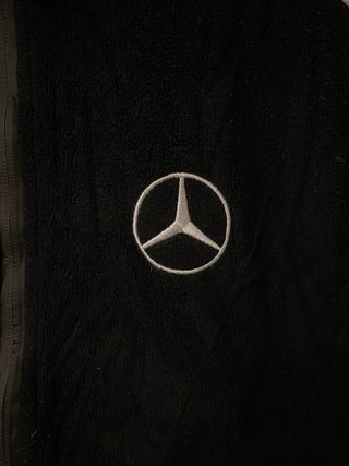 Chaqueta Mercedes-Benz