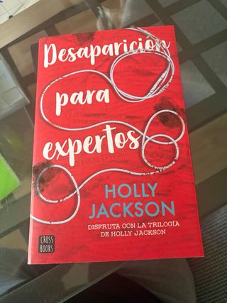 LOTE DE 3 libros Holly Jackson 4️⃣0️⃣€