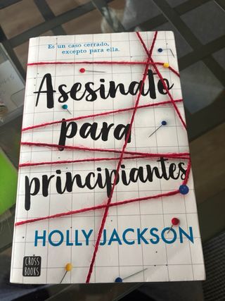 LOTE DE 3 libros Holly Jackson 4️⃣0️⃣€