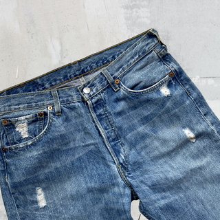 Levi’s 501 vintage W33 azul claro rotos originales
