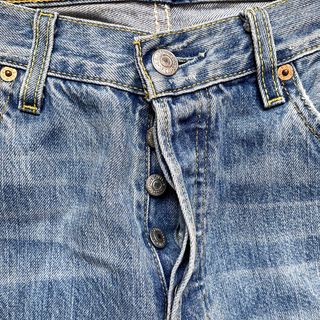 Levi’s 501 vintage W33 azul claro rotos originales