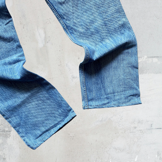 Levi’s 501 vintage W33 azul claro rotos originales