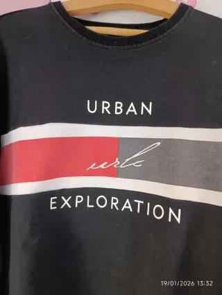 Jersey Negro con Rayas