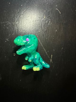 Sorpresa Kinder Joy dinosauro verde