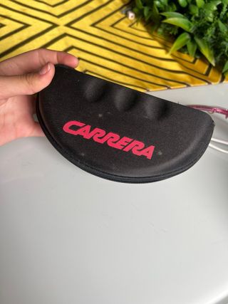 Gafas de sol Carrera rosas y amarillas