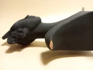 CRISTINA PUELL STATUA Ceramica NERO plexiglas