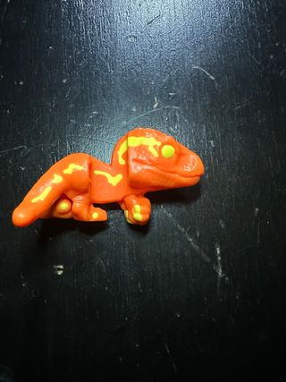 Sorpresa Kinder Joy Dinosauro Arancione