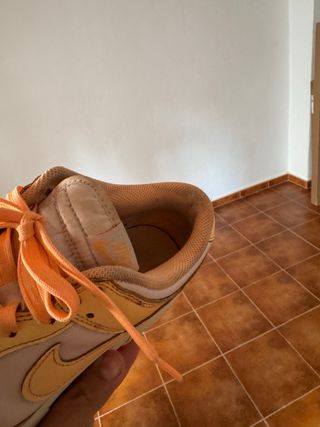 Zapatillas Nike Dunk Low Naranja y Amarillo