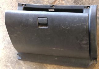 GUANTERA TOYOTA COROLLA 2001