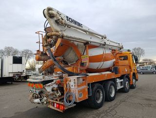 Hormigonera Naranja y Blanca