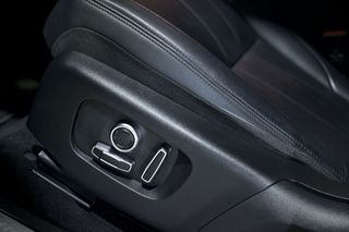 Land-Rover Range Rover Evoque 2.0 P250 RDynamic S AUTO 4WD MHEV