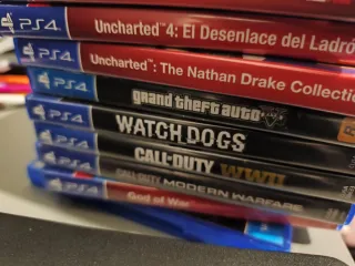 PS4 (PlayStation 4) + 2 Mandos + 9 Juegos