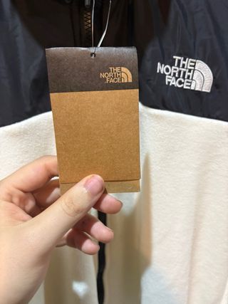 Polar The North Face Blanco y Negro