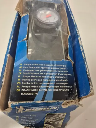 Bomba de pie Michelin con manómetro