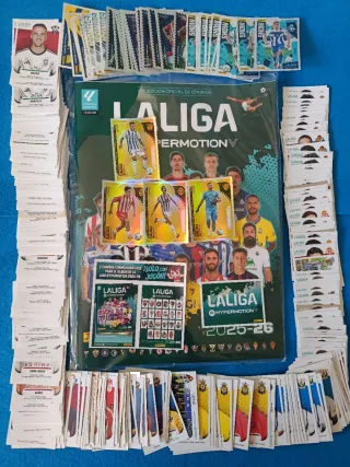 Álbum + 400 cromos sin repetir hypermotion 25-26