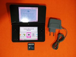 Consola Nintendo DSi XL Negra + Cargador + Juego