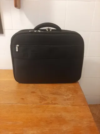 Maletín para portátil negro
