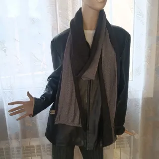 Bufanda reversible gris y negra