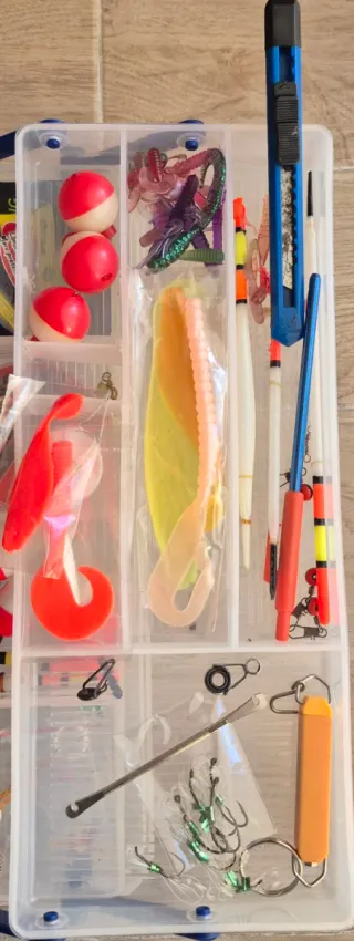 Caixa de pesca com material variado