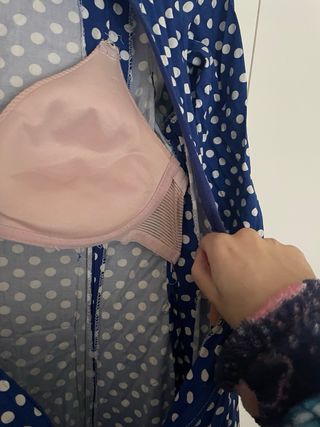 Traje de flamenca azul con lunares