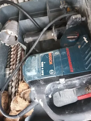 Taladro Bosch GBH 4 DFE