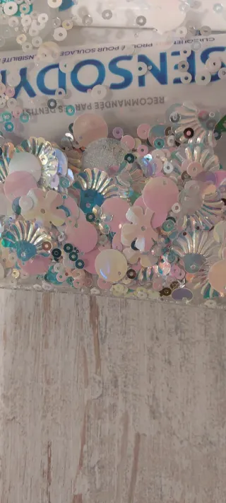 Neceser transparente con lentejuelas