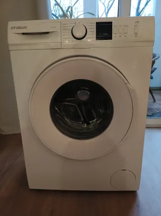 Lavadora Hyundai HYL710DB 7kg en buen estado