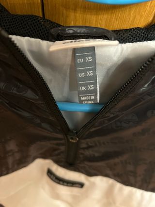 Cortavientos Ellesse Negro y Blanco