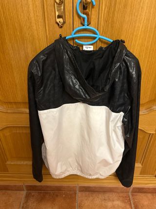 Cortavientos Ellesse Negro y Blanco