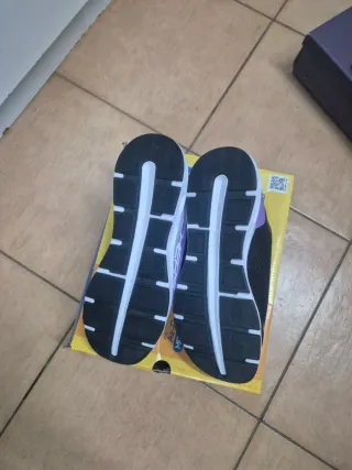 Skechers Slip-ins Talla 38 Negras/Moradas